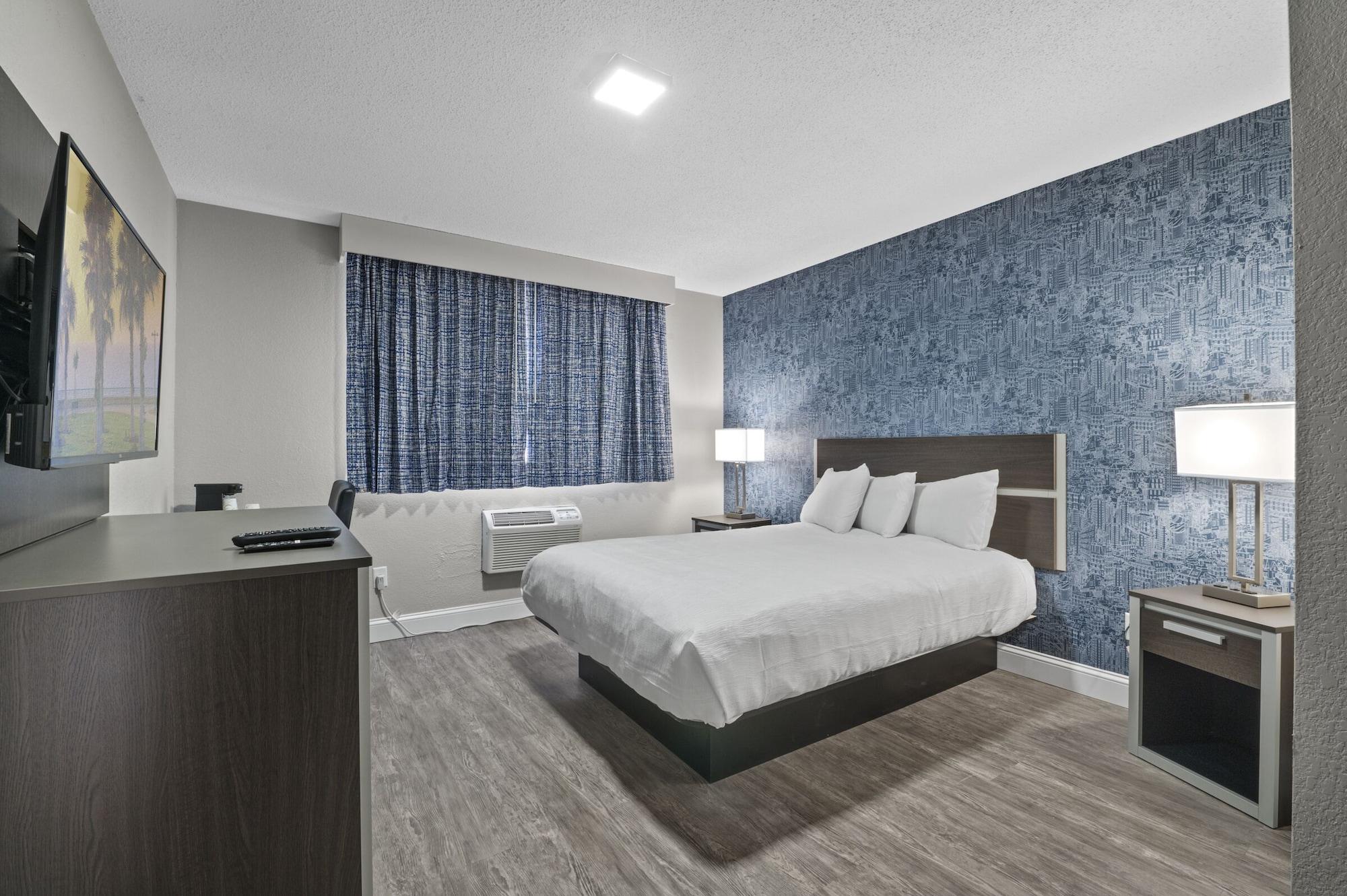 Super 8 By Wyndham Watertown/Cambridge/Boston Area 호텔 외부 사진