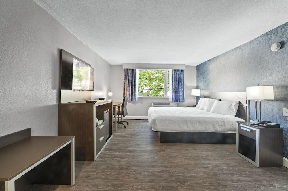 Super 8 By Wyndham Watertown/Cambridge/Boston Area 호텔 외부 사진