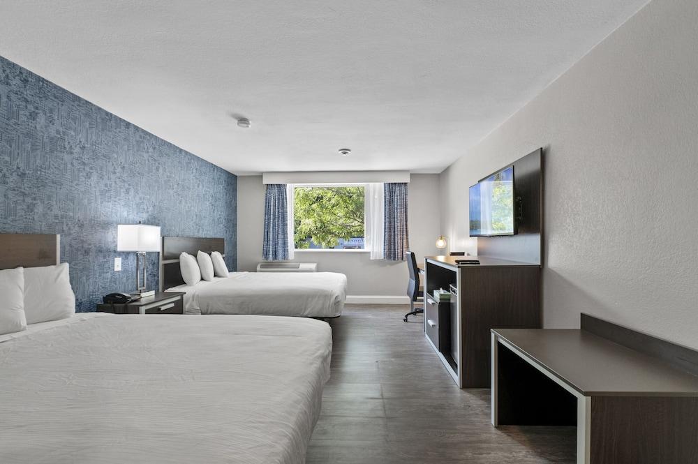 Super 8 By Wyndham Watertown/Cambridge/Boston Area 호텔 외부 사진